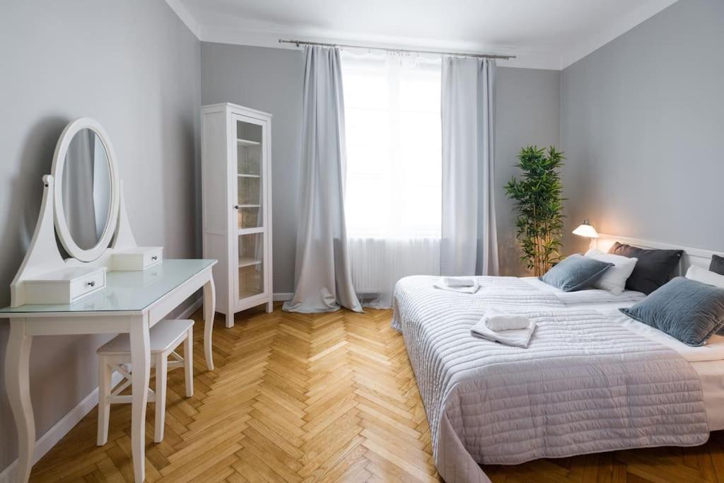 Florianska Deluxe With Air Condition * Krakow